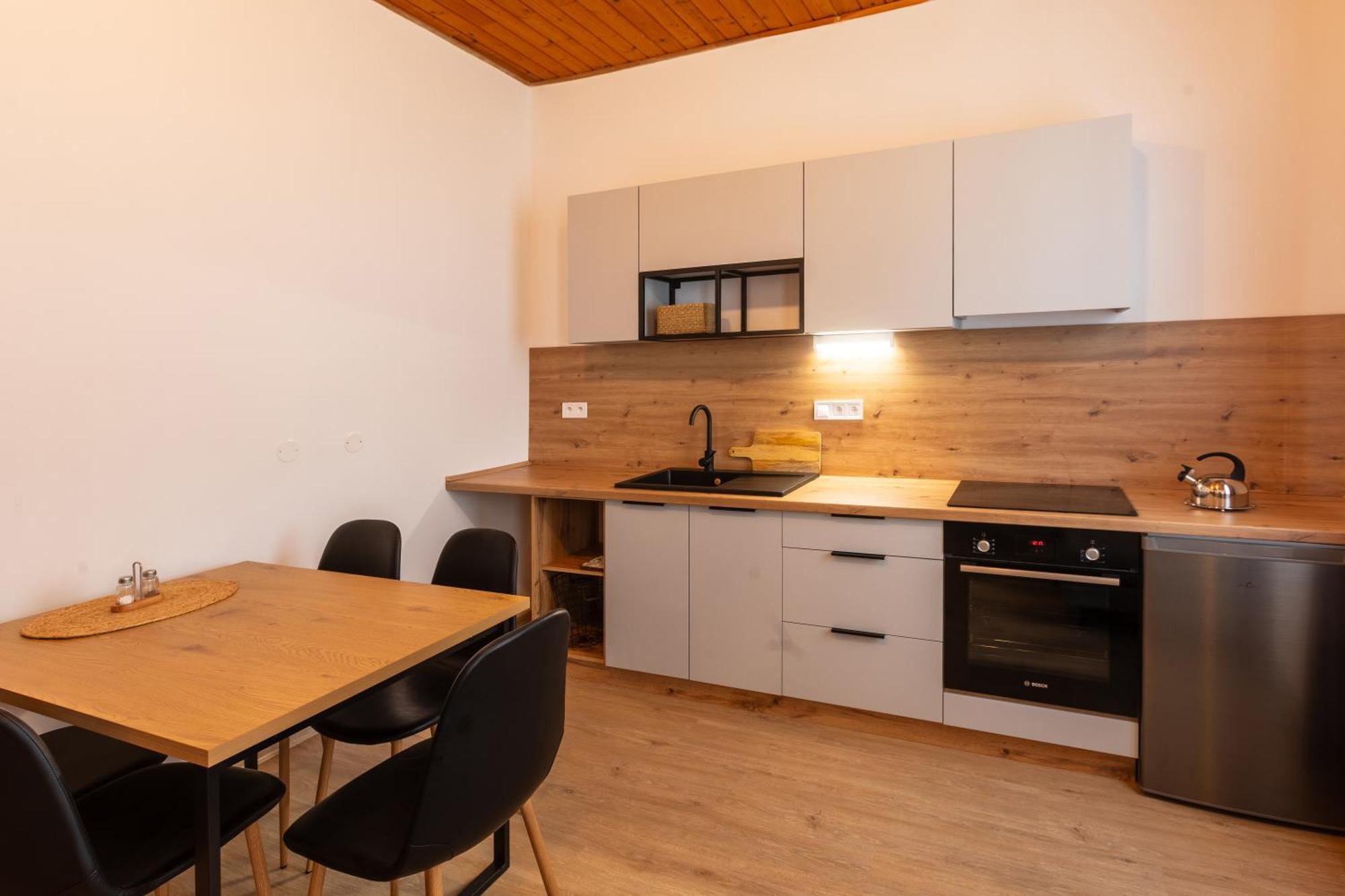 Hotel Atlas تشيسكي بوديوفيتسه المظهر الخارجي الصورة