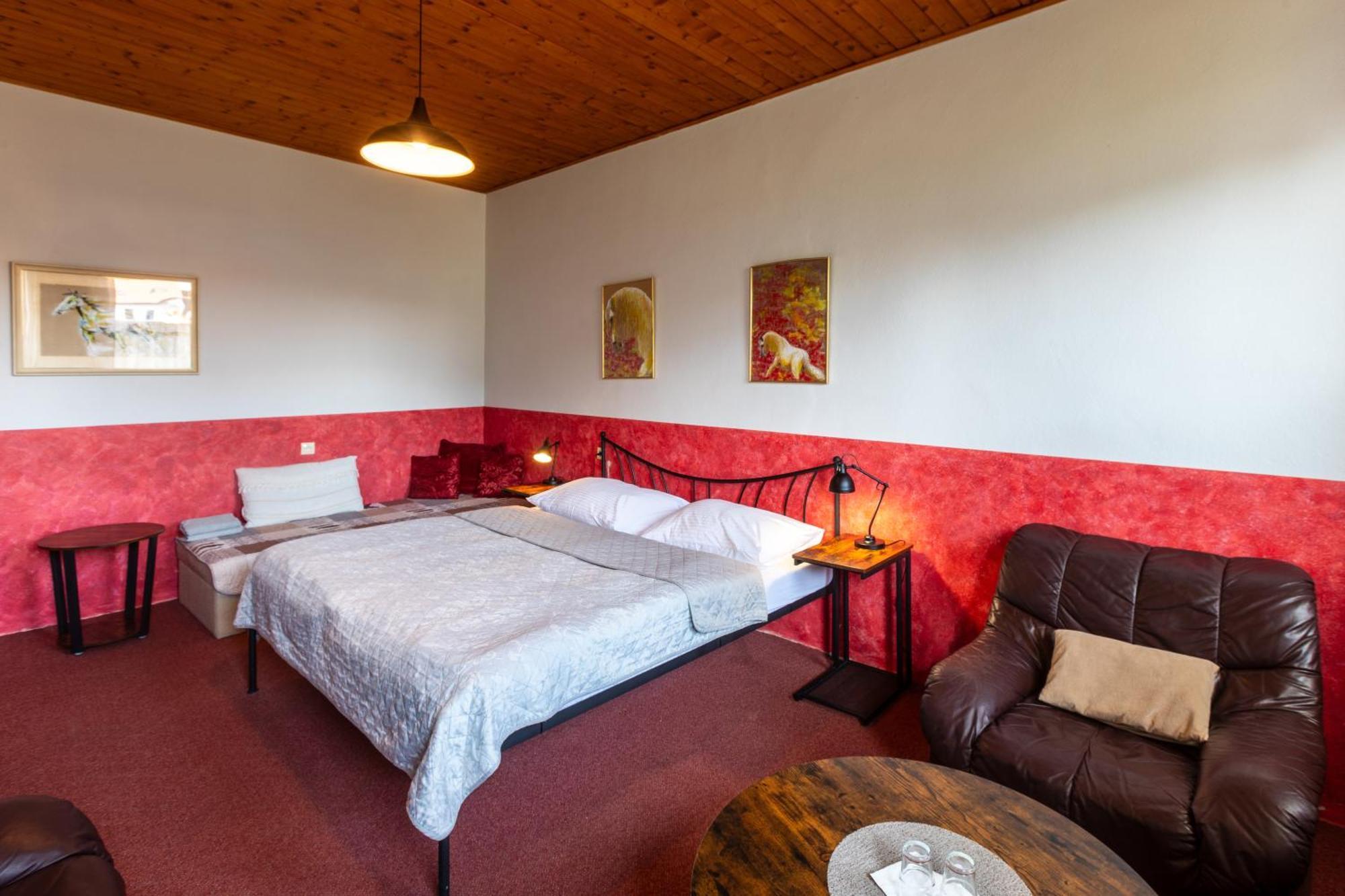 Hotel Atlas تشيسكي بوديوفيتسه المظهر الخارجي الصورة