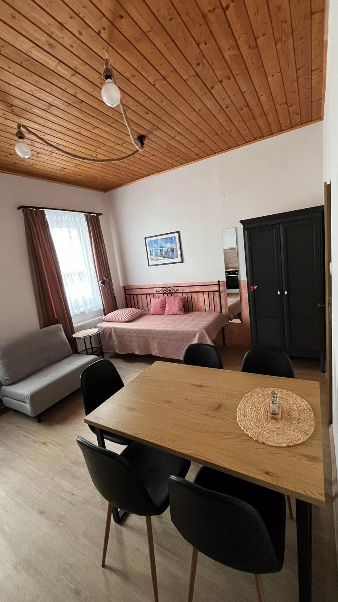 Hotel Atlas تشيسكي بوديوفيتسه الغرفة الصورة